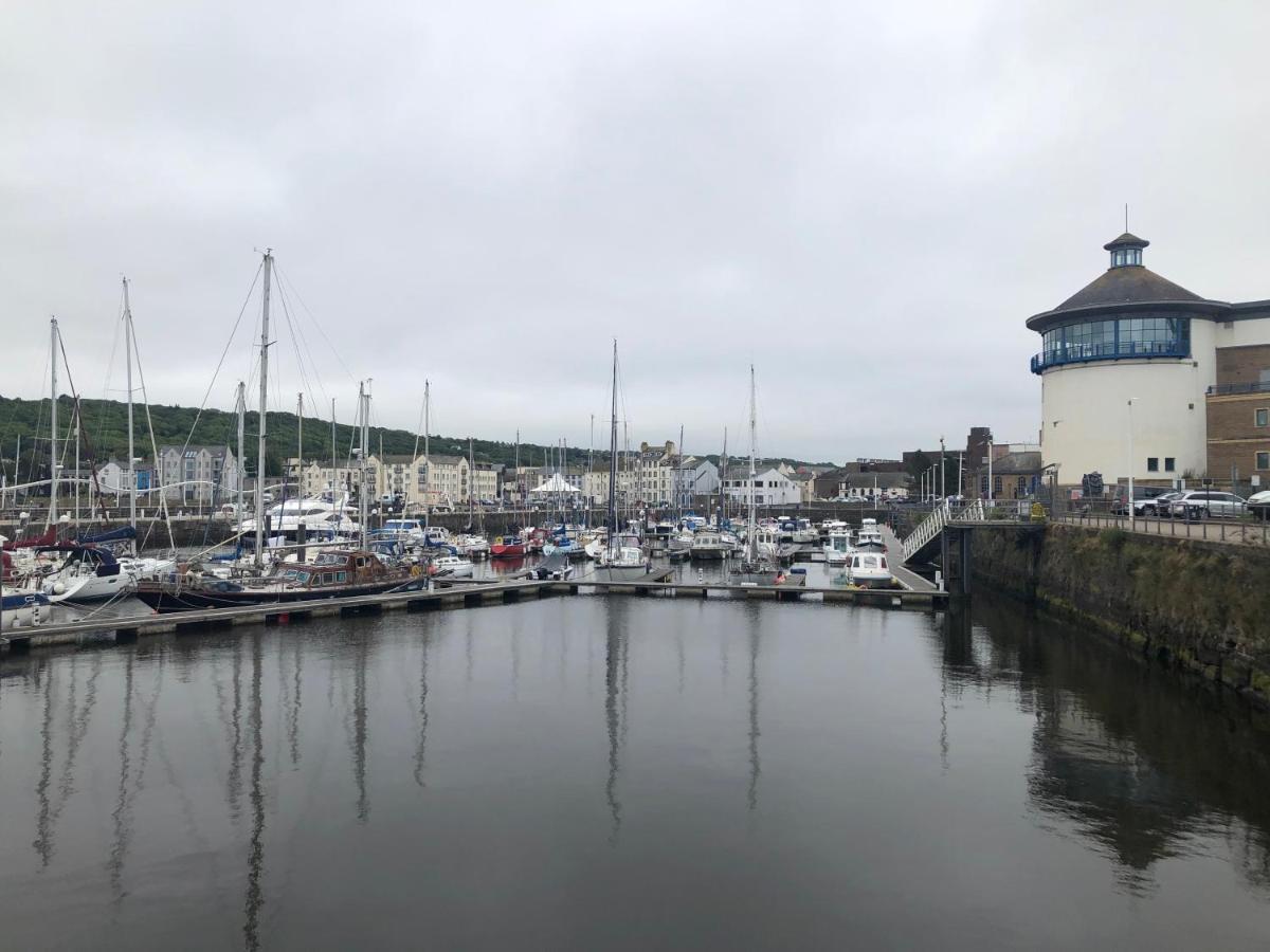 6 Church Street, Whitehaven - Perfect Deployment Location For Coast To Coast Cyclists & Hikers מראה חיצוני תמונה